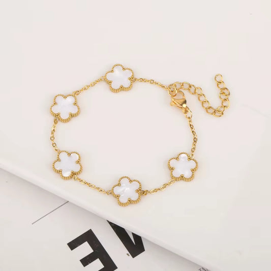Elevate Your Style with Our Adjustable Stainless Steel Plant Clover Bracelet – A Must-Have Five Leaf Flower Jewelry for Women